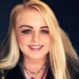 Meet your Posher, Carla